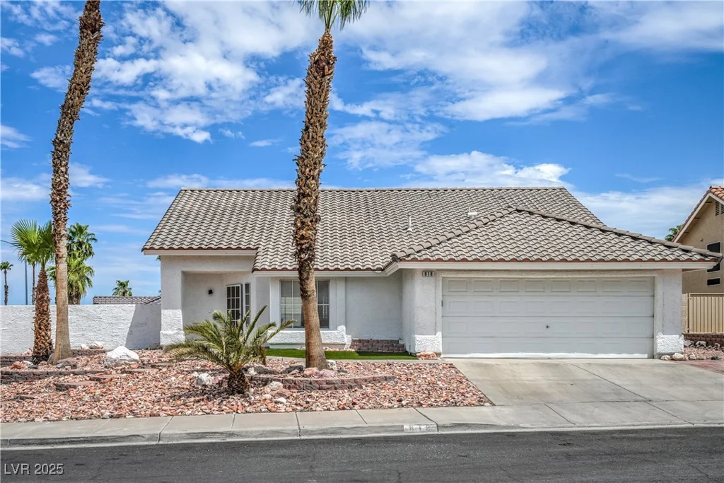 818 Coastal Beach, Henderson, NV 89002