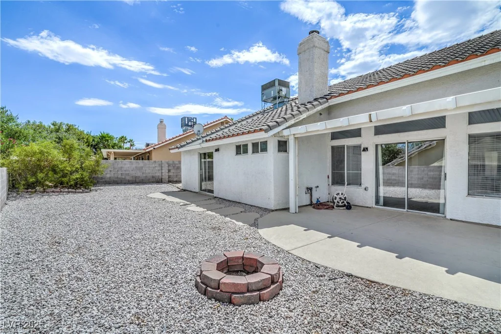 818 Coastal Beach, Henderson, NV 89002