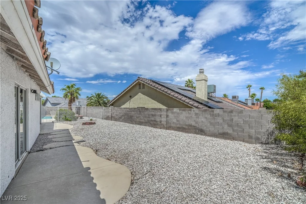 818 Coastal Beach, Henderson, NV 89002