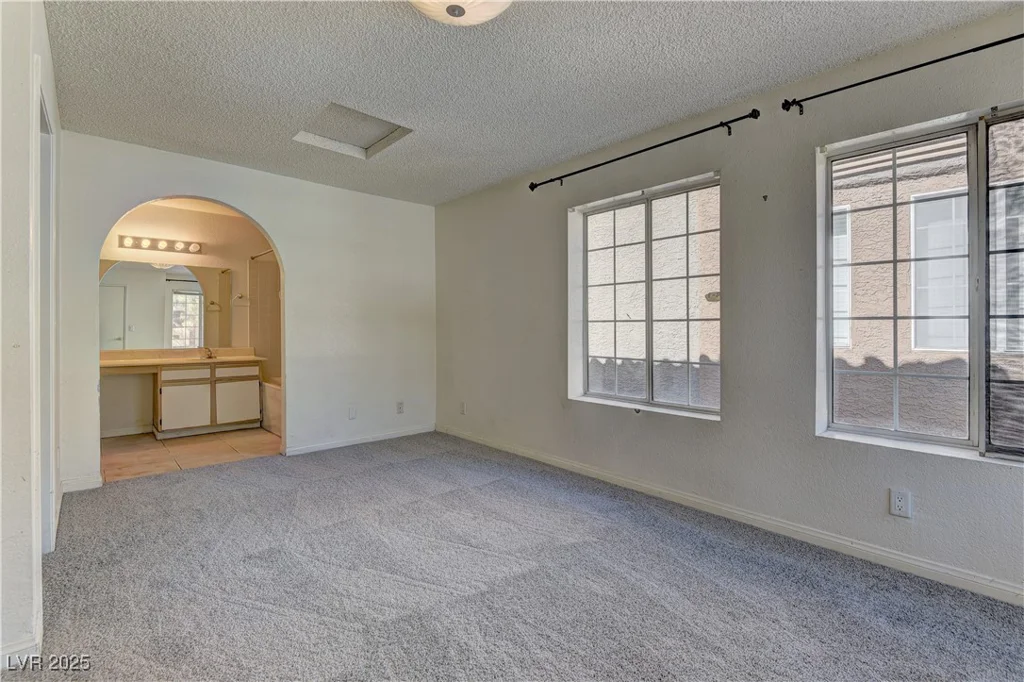 2200 Fort Apache, Las Vegas, NV 89117