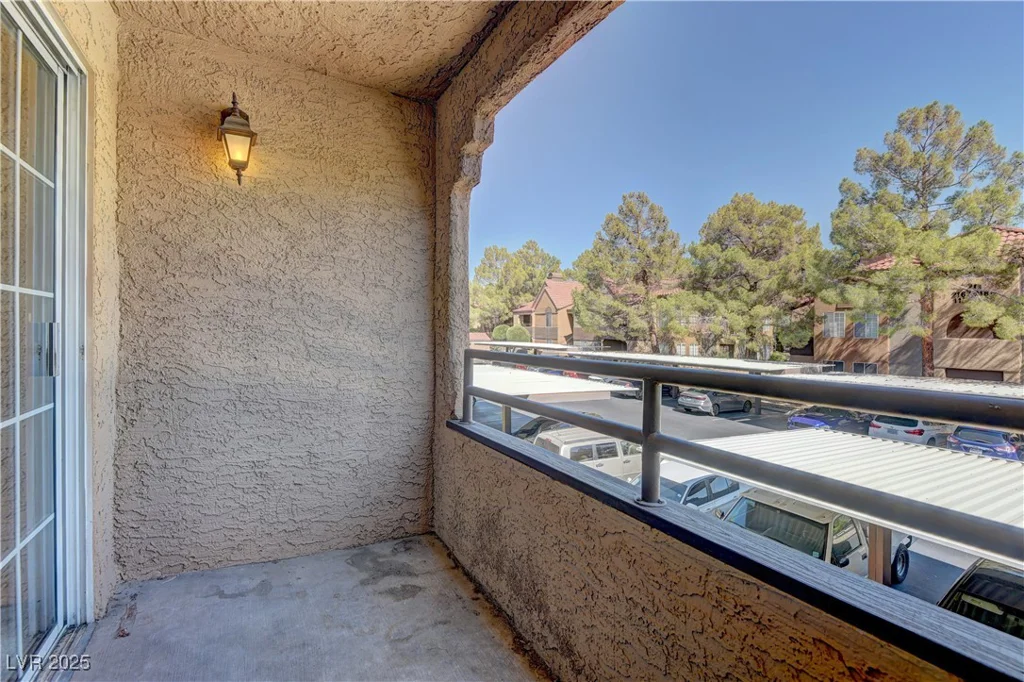 2200 Fort Apache, Las Vegas, NV 89117