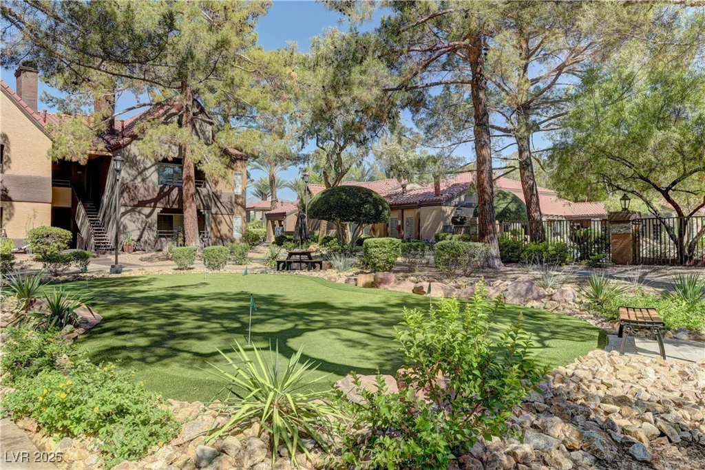 2200 Fort Apache, Las Vegas, NV 89117