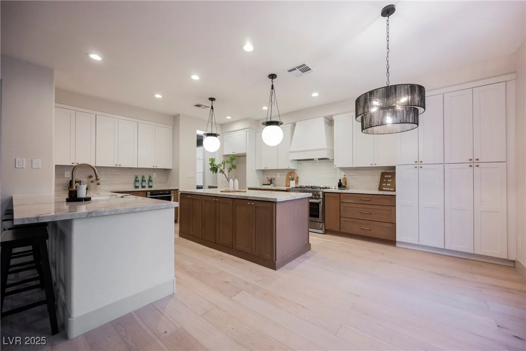 516 Pinnacle Heights, Las Vegas, NV 89144
