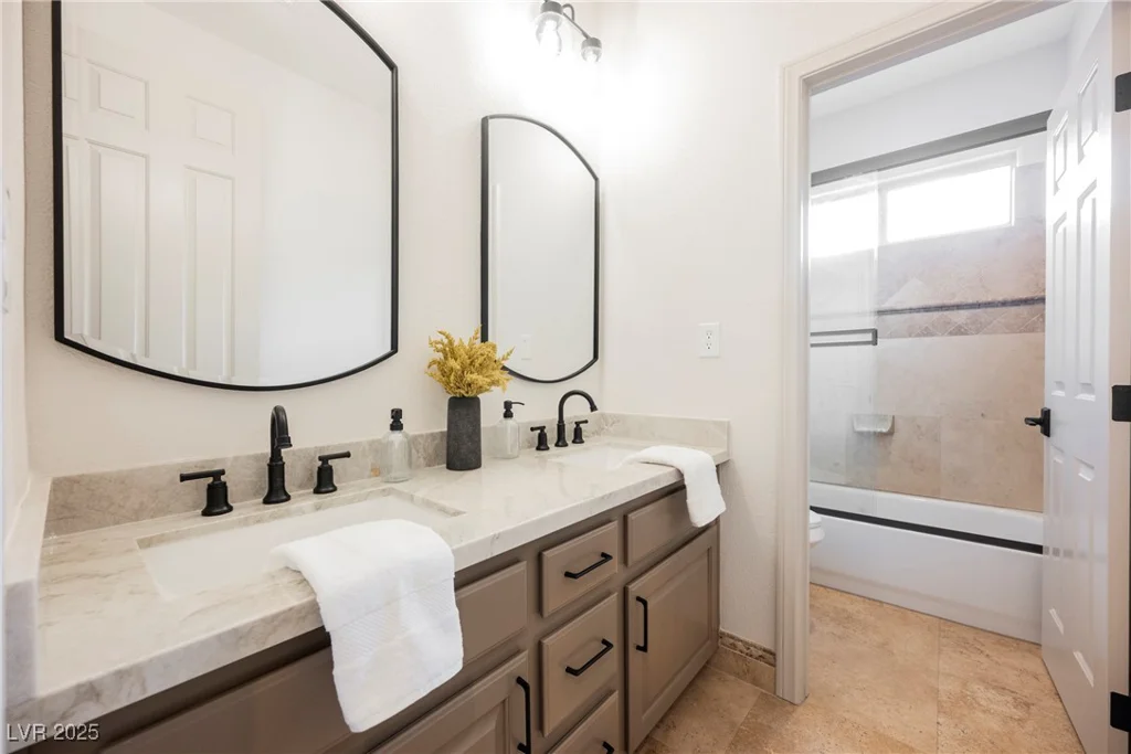 516 Pinnacle Heights, Las Vegas, NV 89144
