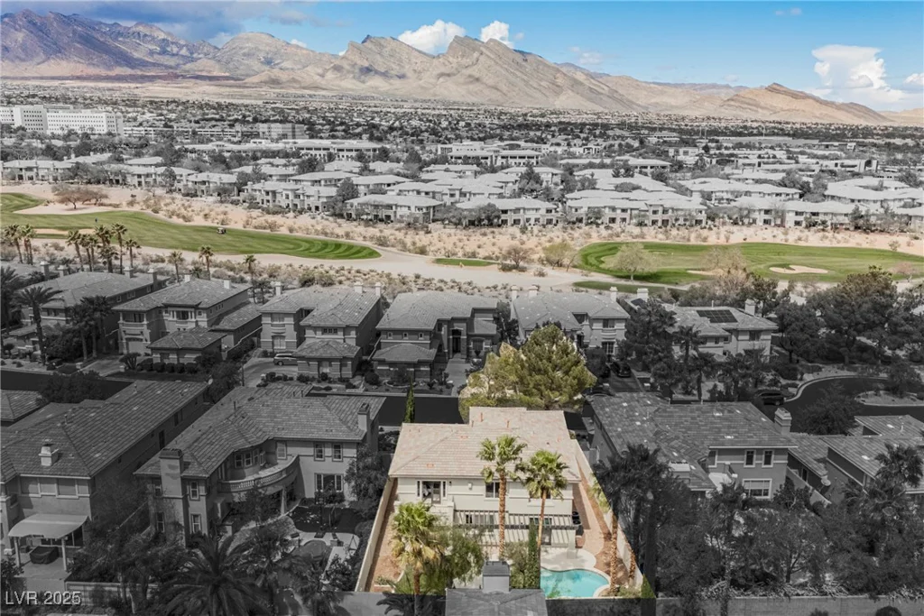 516 Pinnacle Heights, Las Vegas, NV 89144