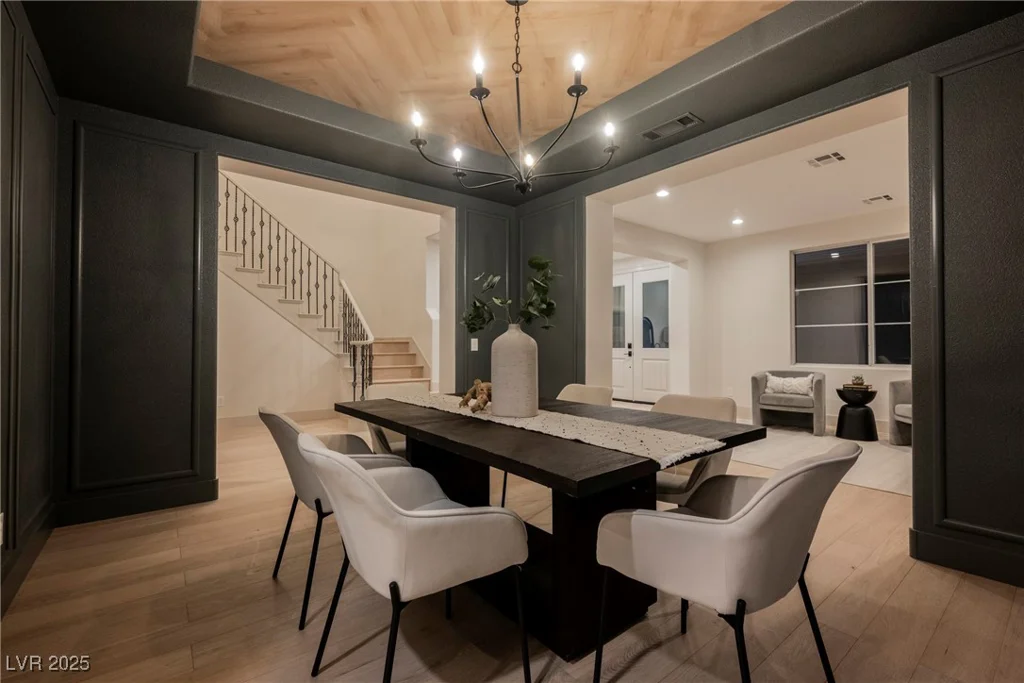 516 Pinnacle Heights, Las Vegas, NV 89144