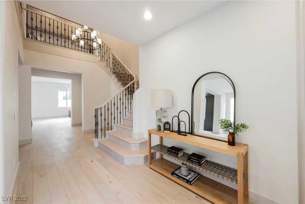 516 Pinnacle Heights, Las Vegas, NV 89144