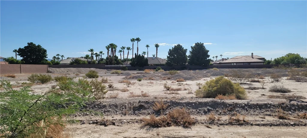 7026 Farm Road, Las Vegas, NV 89131