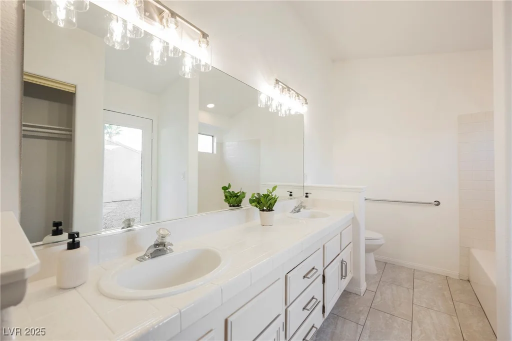4426 Frostbrook, North Las Vegas, NV 89032