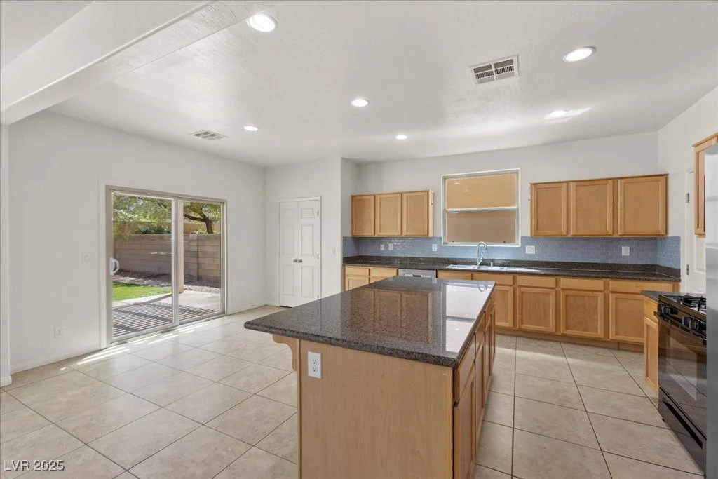 22 Tribute Peak, Las Vegas, NV 89148