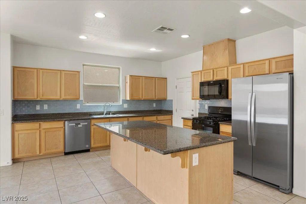 22 Tribute Peak, Las Vegas, NV 89148