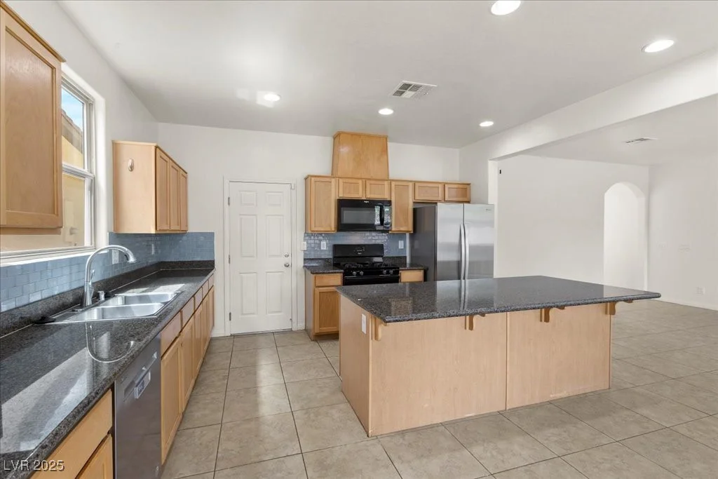22 Tribute Peak, Las Vegas, NV 89148