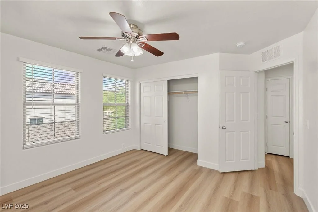 22 Tribute Peak, Las Vegas, NV 89148