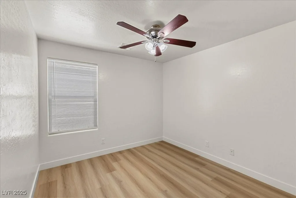 22 Tribute Peak, Las Vegas, NV 89148