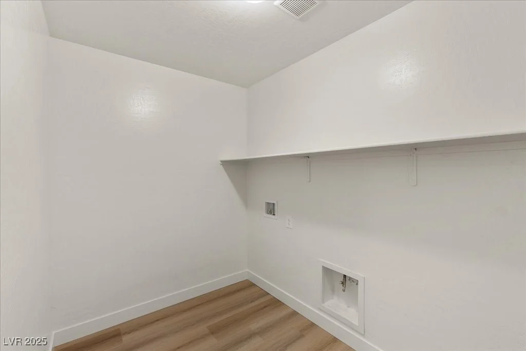 22 Tribute Peak, Las Vegas, NV 89148