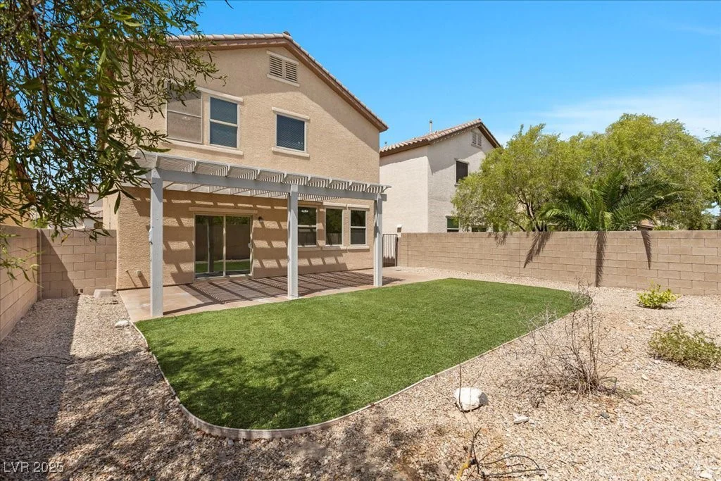 22 Tribute Peak, Las Vegas, NV 89148