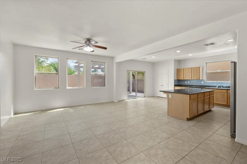 22 Tribute Peak, Las Vegas, NV 89148