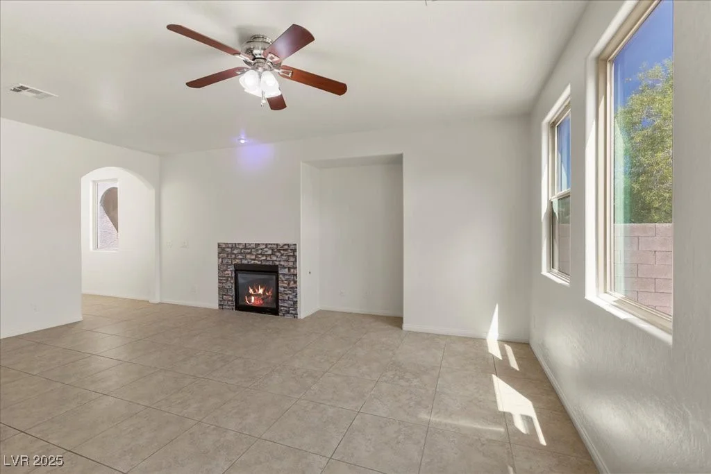22 Tribute Peak, Las Vegas, NV 89148