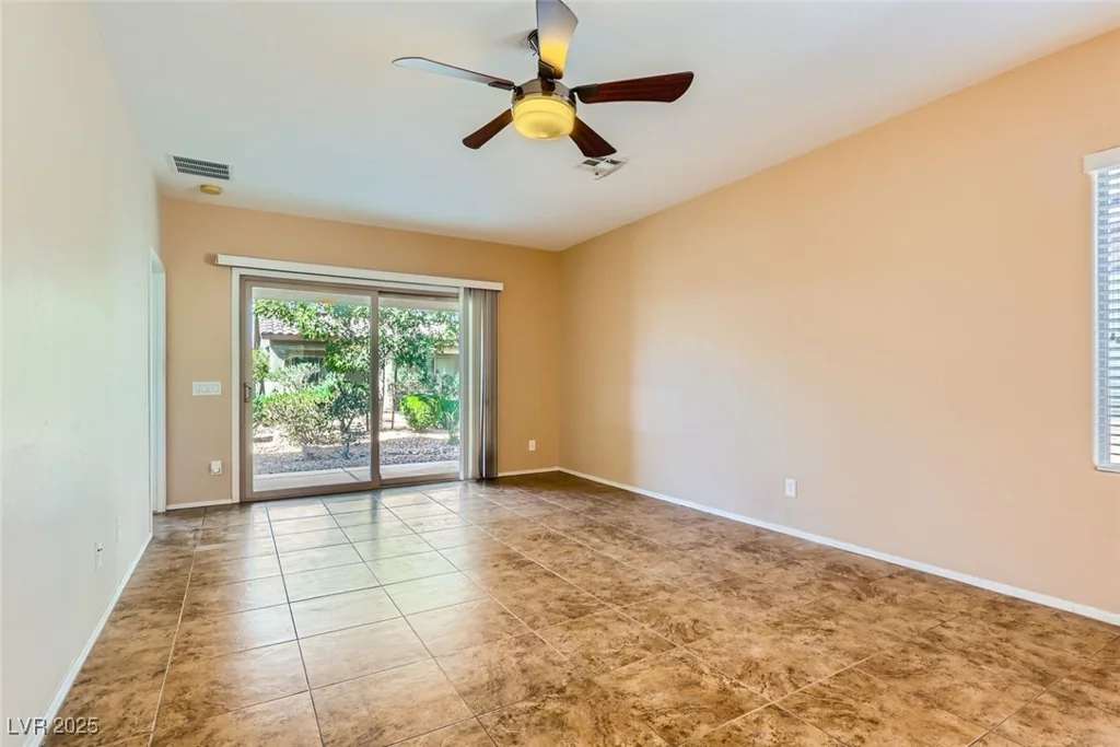 6128 Isola Peak, Las Vegas, NV 89122
