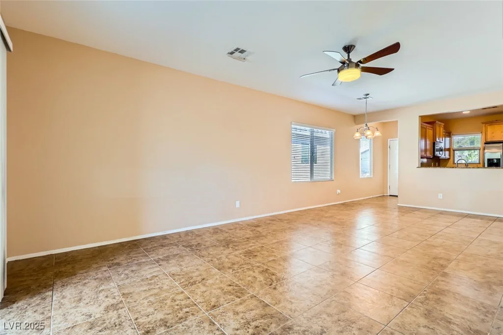 6128 Isola Peak, Las Vegas, NV 89122