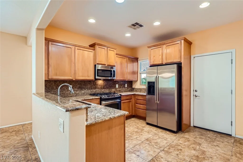 6128 Isola Peak, Las Vegas, NV 89122