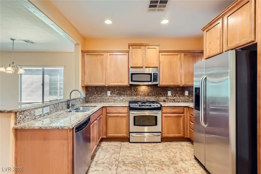 6128 Isola Peak, Las Vegas, NV 89122