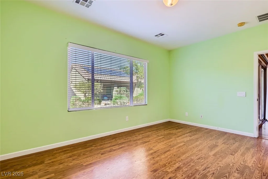 6128 Isola Peak, Las Vegas, NV 89122