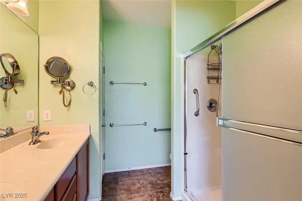 6128 Isola Peak, Las Vegas, NV 89122