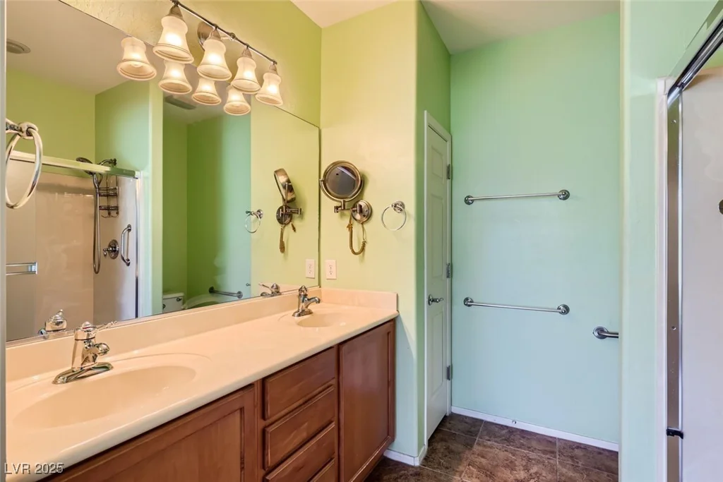 6128 Isola Peak, Las Vegas, NV 89122