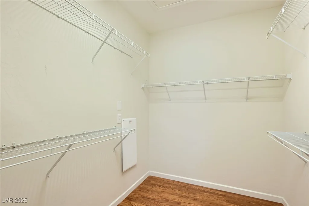 6128 Isola Peak, Las Vegas, NV 89122