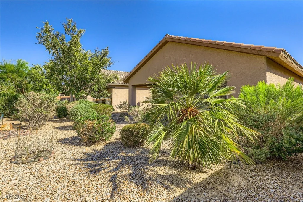 6128 Isola Peak, Las Vegas, NV 89122