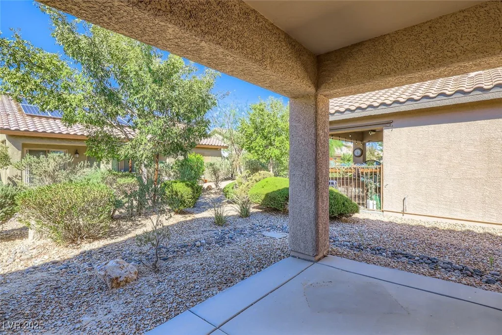 6128 Isola Peak, Las Vegas, NV 89122