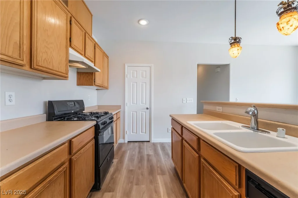 1362 Grass Creek, Henderson, NV 89012