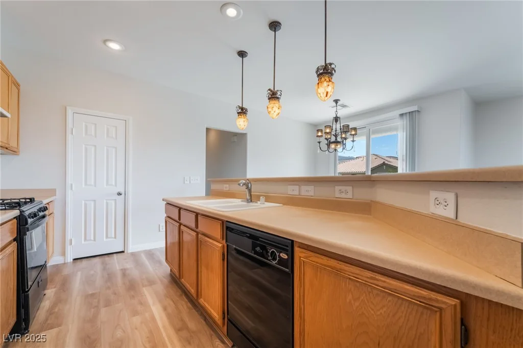 1362 Grass Creek, Henderson, NV 89012