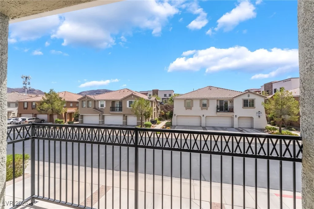1362 Grass Creek, Henderson, NV 89012