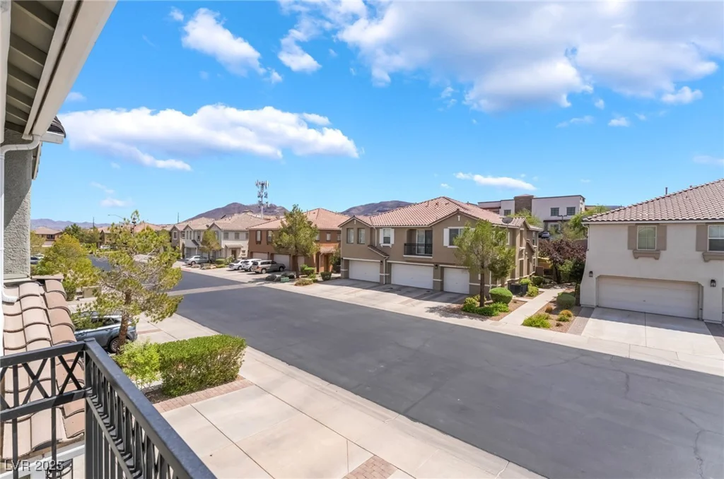 1362 Grass Creek, Henderson, NV 89012