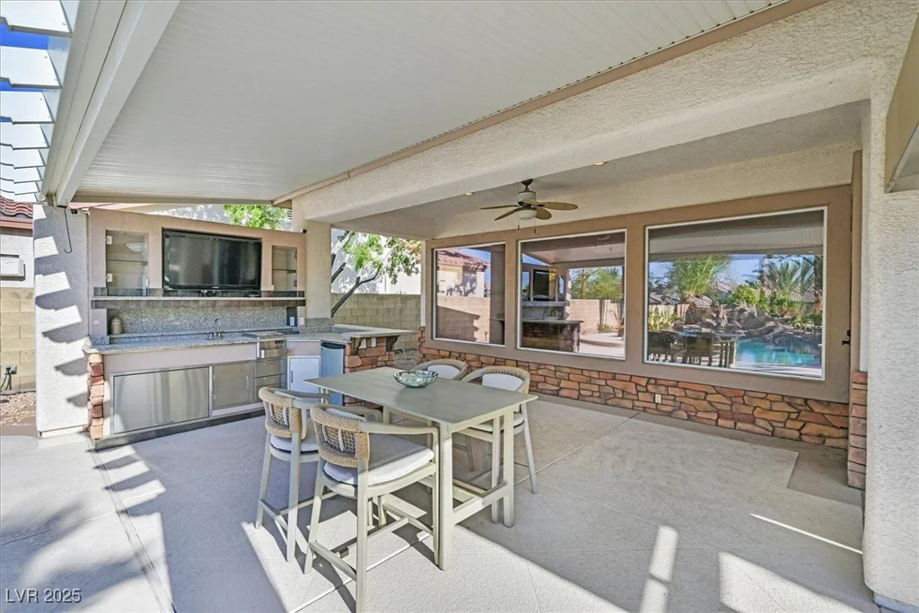 328 Hedgehope, Las Vegas, NV 89183