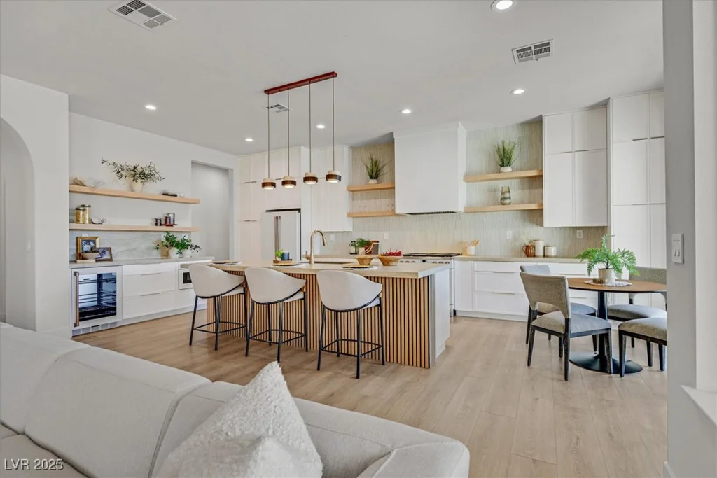 328 Hedgehope, Las Vegas, NV 89183