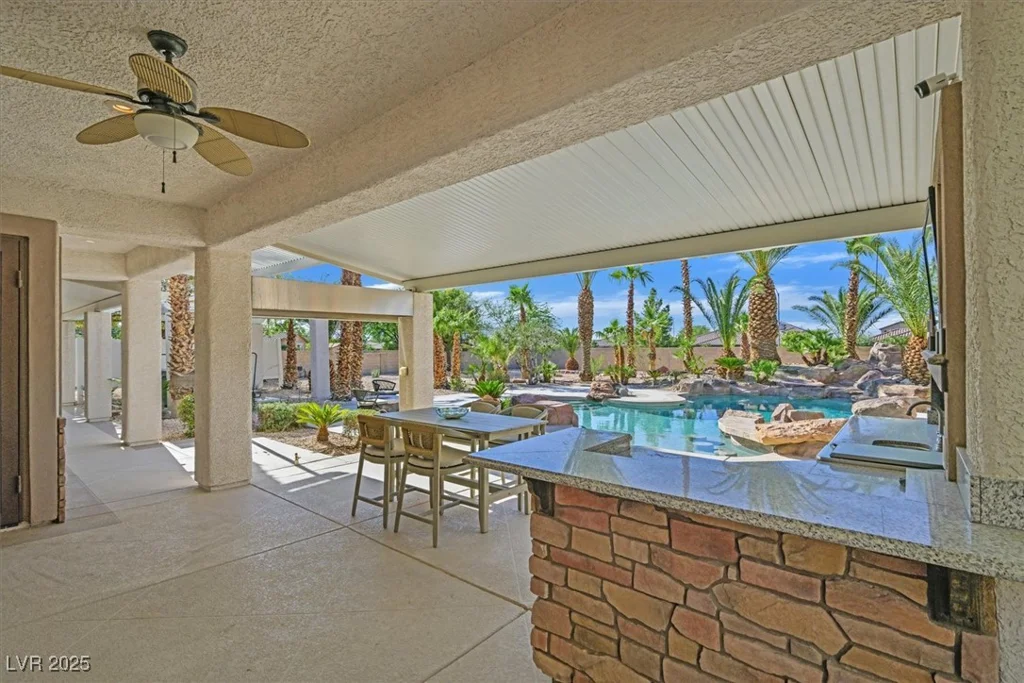 328 Hedgehope, Las Vegas, NV 89183