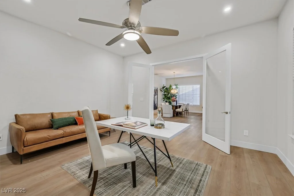 328 Hedgehope, Las Vegas, NV 89183