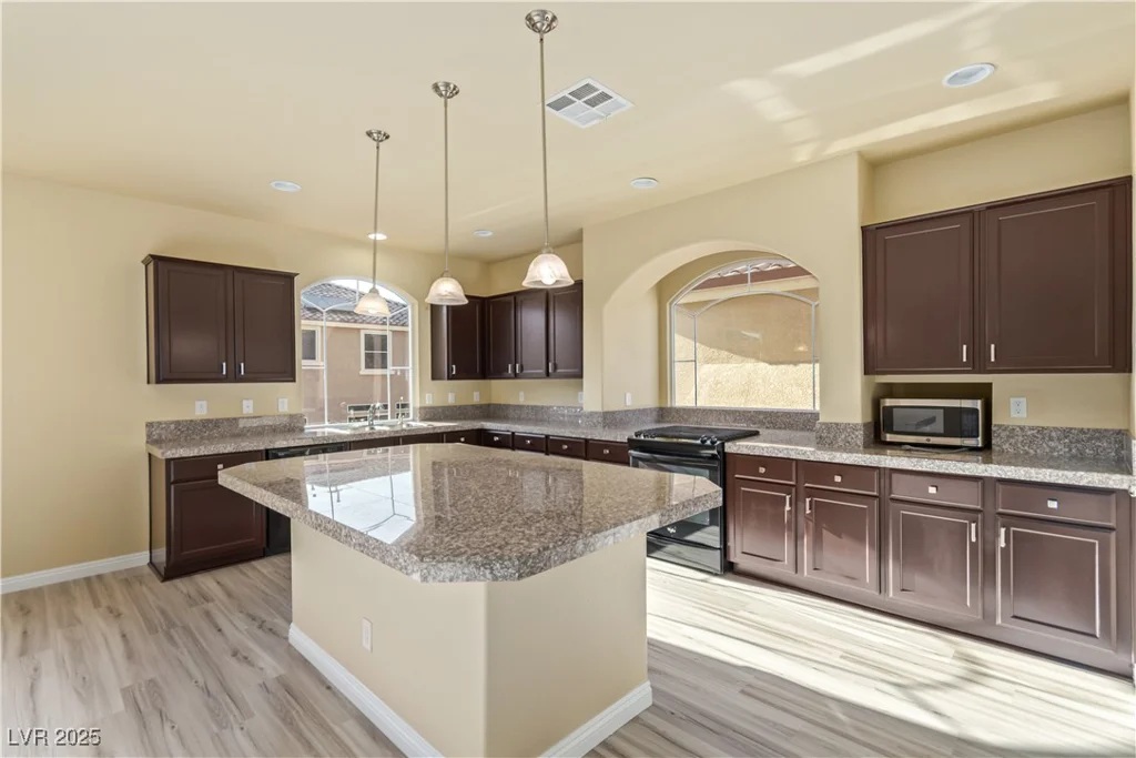 9737 Toad Hollow, Las Vegas, NV 89141