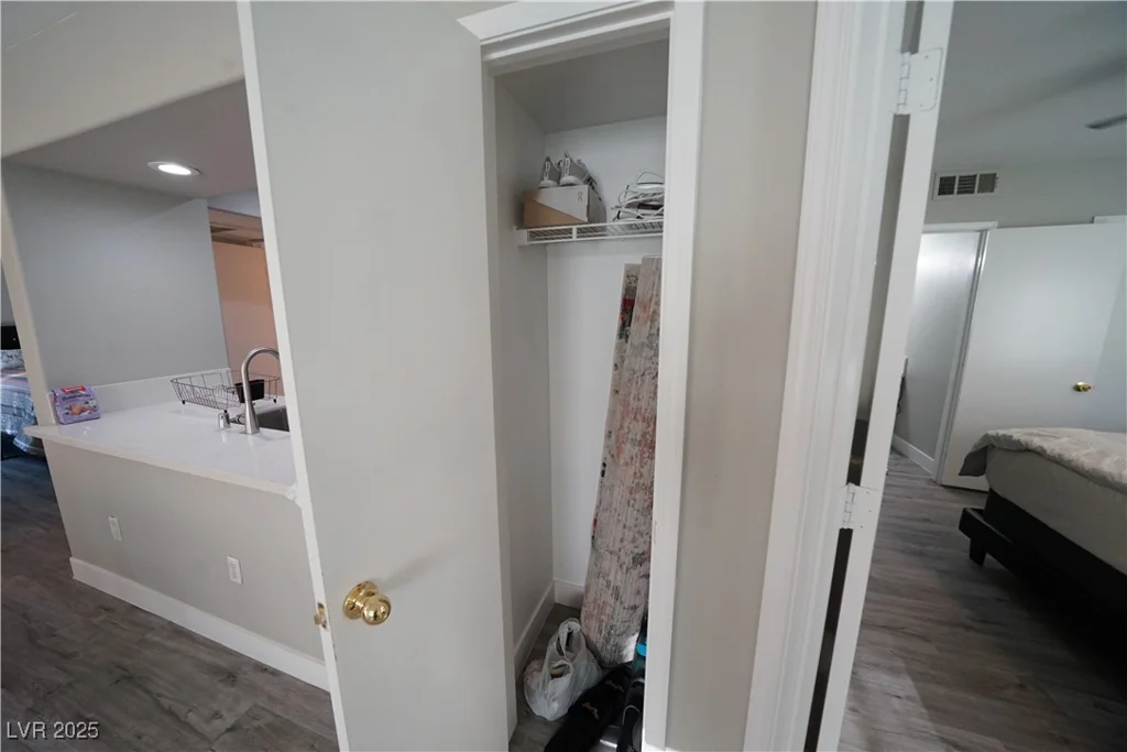 7255 Sunset, Las Vegas, NV 89113