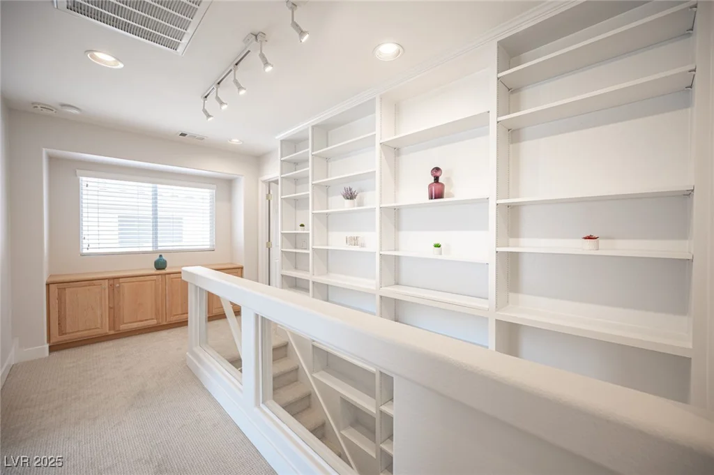 7549 Mermaid Song, Las Vegas, NV 89139