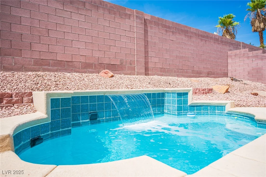 7549 Mermaid Song, Las Vegas, NV 89139
