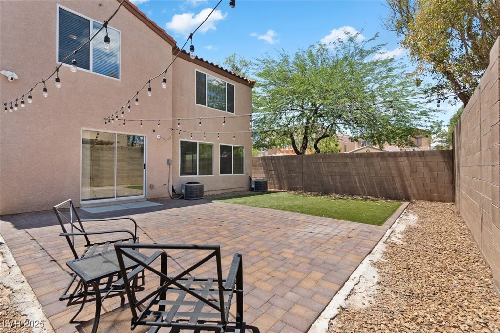 8938 Bonneville Peak, Las Vegas, NV 89148