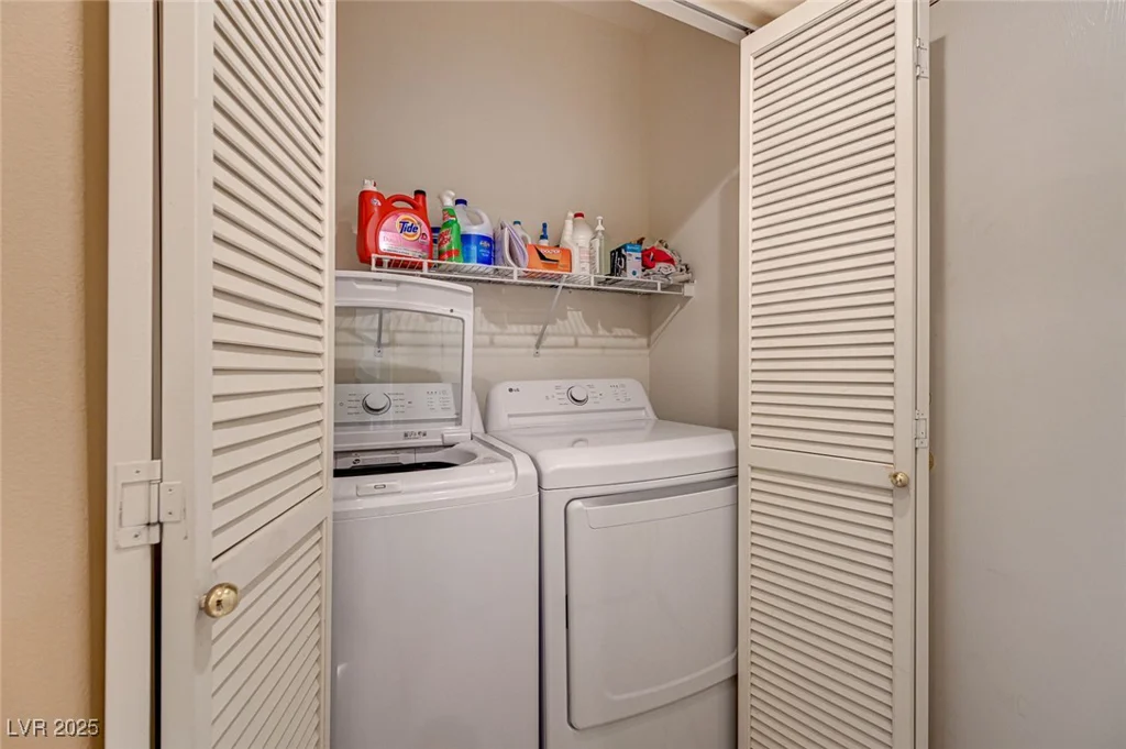 8570 Auburn Leaf, Las Vegas, NV 89123