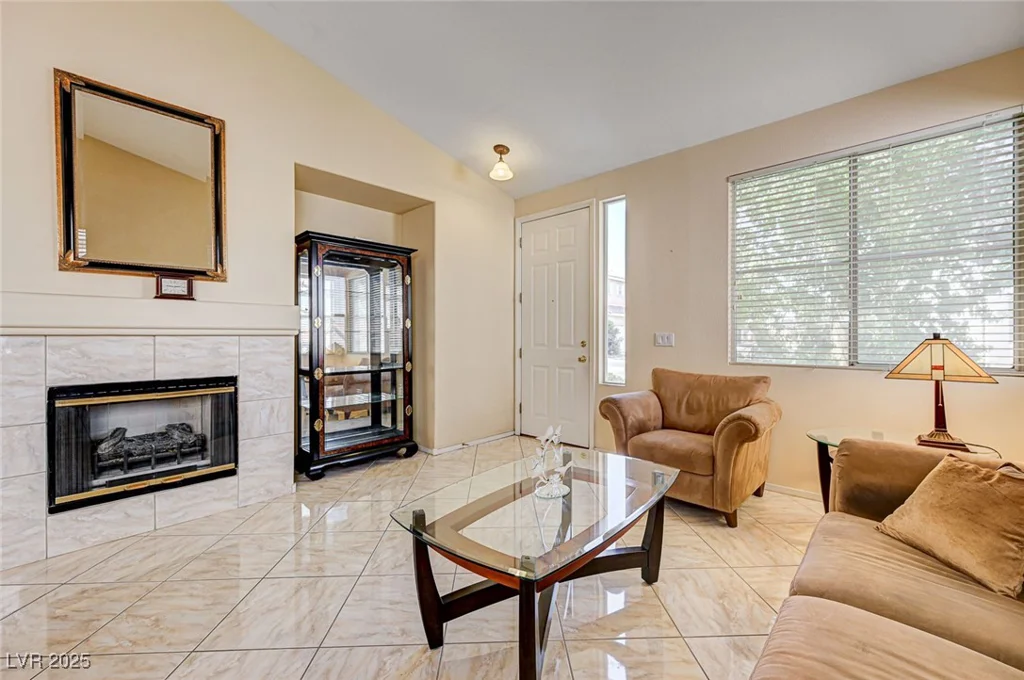 8570 Auburn Leaf, Las Vegas, NV 89123