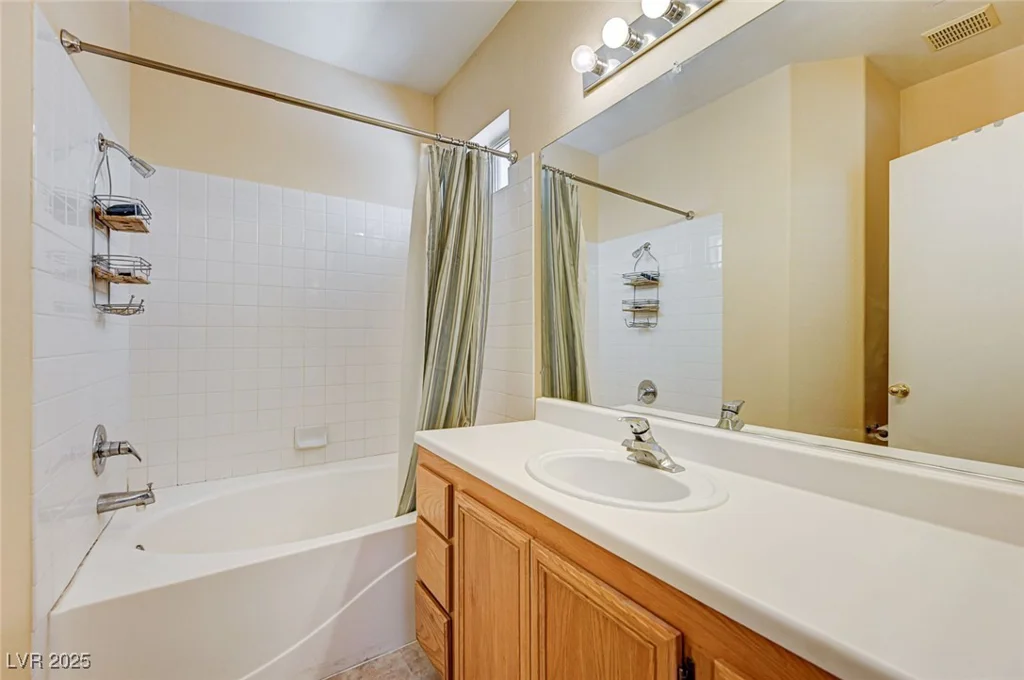8570 Auburn Leaf, Las Vegas, NV 89123