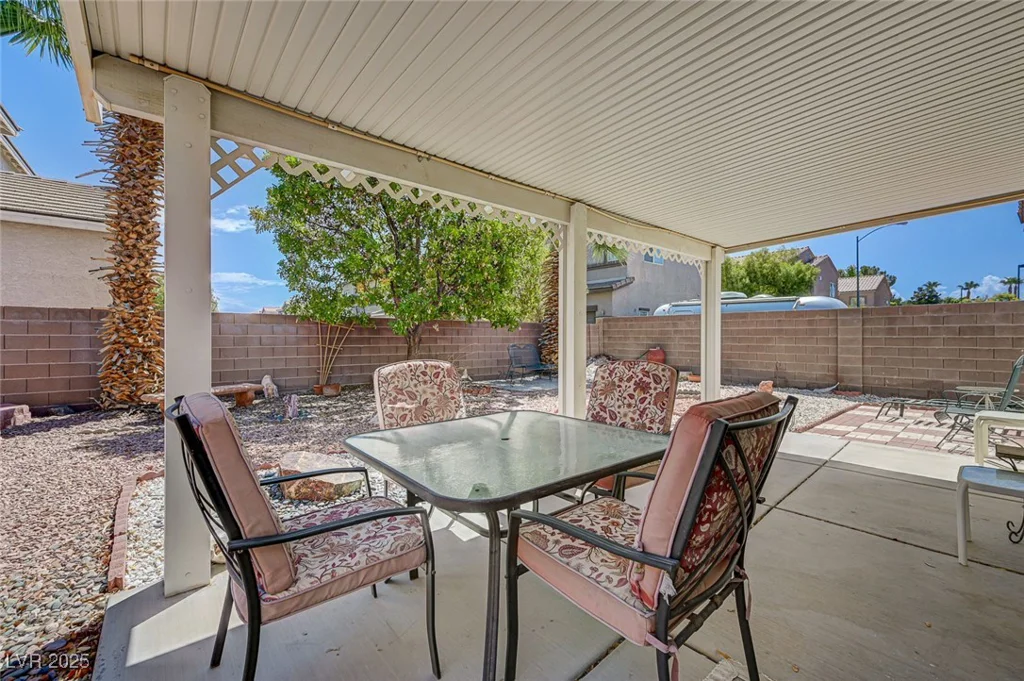 8570 Auburn Leaf, Las Vegas, NV 89123