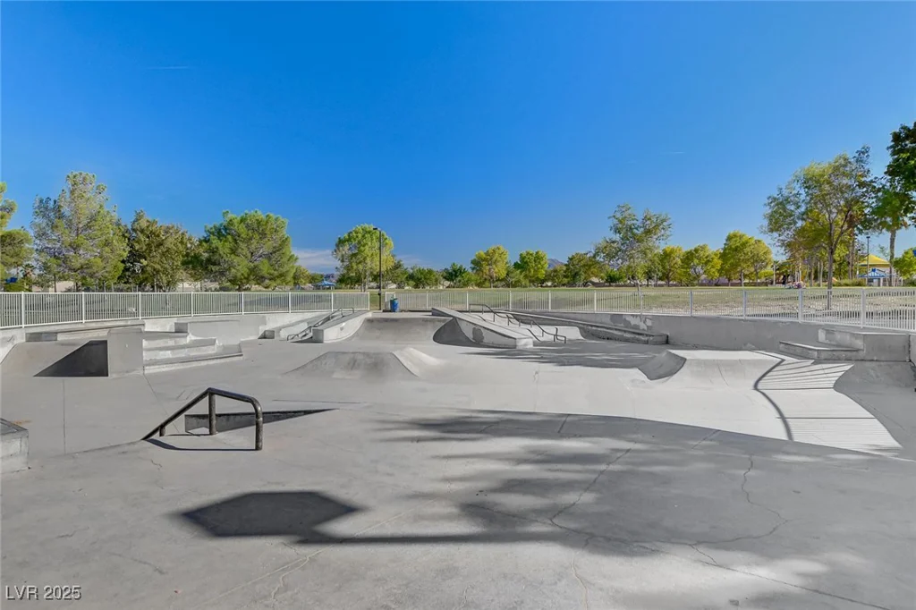 8570 Auburn Leaf, Las Vegas, NV 89123
